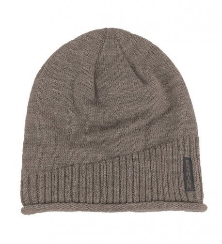 Janey Rubbins Winter Slouchy Beanie in Men's Skullies & Beanies