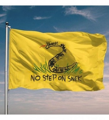 Step Snek Flag Feet Banner in Fashion Scarves